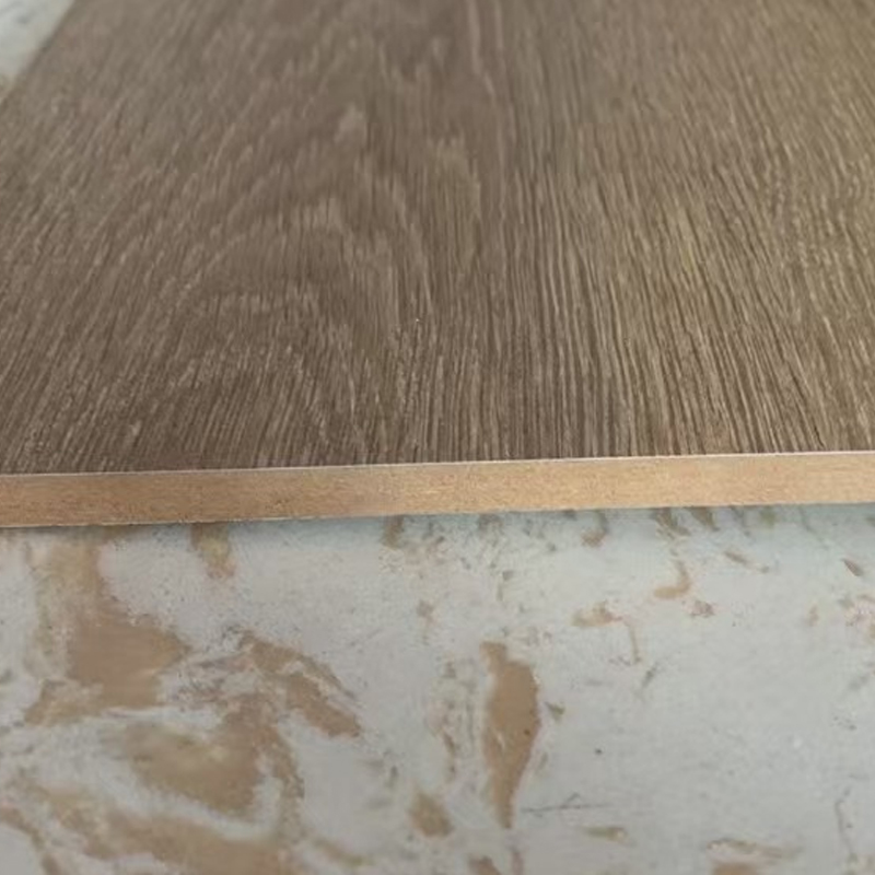 Piso de escada redondo laminado resistente a arranhões antiderrapante