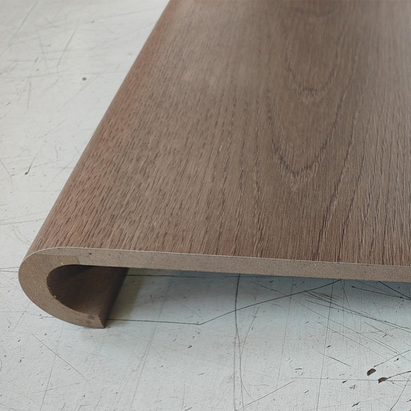 Degrau de escada laminado pré-acabado Bullnose para renovação de escadas Degrau de escada laminado pré-acabado Bullnose para renovação de escadas